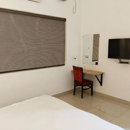 Hotel Lakeview By Bookingcare Chhatarpur Exterior foto